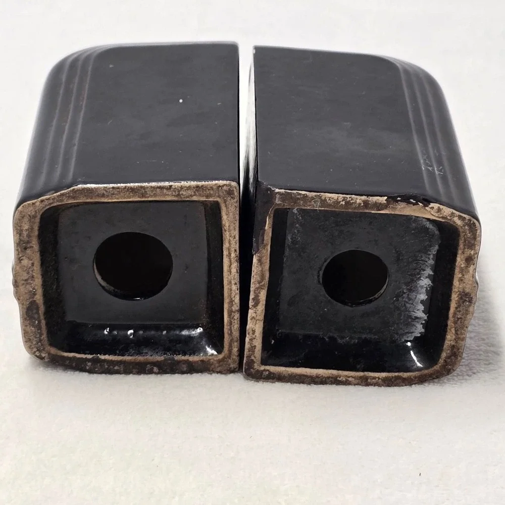 Vintage Art Deco Black Ceramic Salt and Pepper Shakers Ribbed MCM Kitchenware